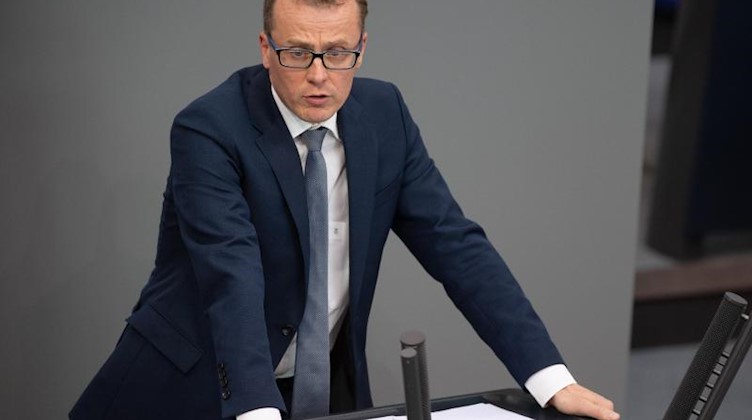 Alexander Krauß (CDU) spricht. Foto: Christophe Gateau/dpa/Archivbild