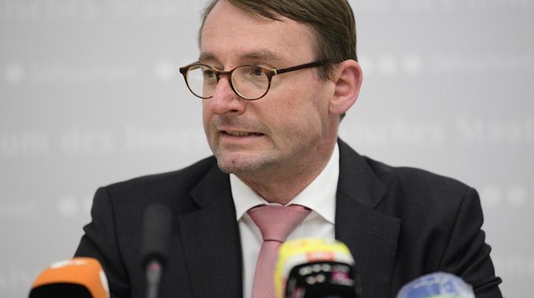Roland Wöller (CDU), Innenminister von Sachsen. Foto: Robert Michael/dpa-Zentralbild/dpa/archiv