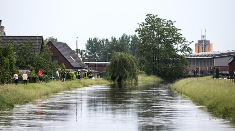 Starkregen sorgt für den Anstieg von Sachsens Flüssen. Foto: picture alliance / dpa/Archivbild