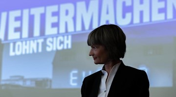 Barbara Ludwig (SPD), Oberbürgermeisterin von Chemnitz, kommt zur Kabinettspressekonferenz. Foto: Jan Woitas/dpa-Zentralbild/dpa