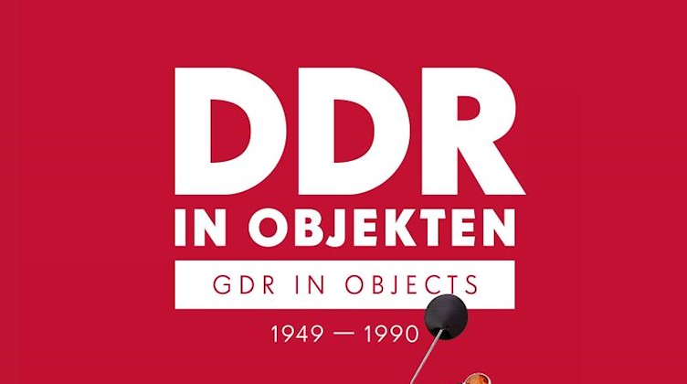 Das Cover des Buches «DDR in Objekten». Foto: DDR Museum/Berlin 2020/dpa/Archivbild