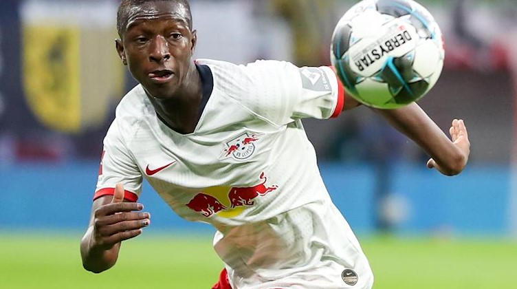 Leipzigs Spieler Amadou Haidara am Ball. Foto: Jan Woitas/dpa-Zentralbild/dpa/Archivbild