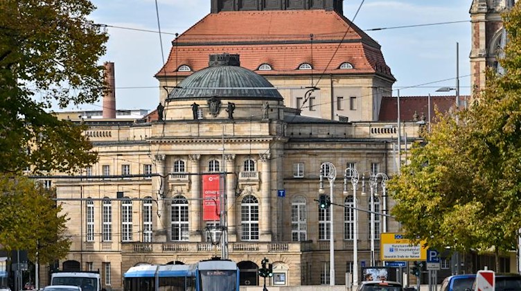 Blick auf das Opernhaus im Zentrum von Chemnitz. Foto: Hendrik Schmidt/dpa-Zentralbild/dpa