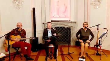 Zwischen zwei Menüabenden mit Literatur und Musik im Barockschloss Rammenau