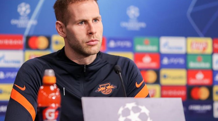 Leipzig-Torwart Gulacsi: «Sind wieder voll im Rennen»