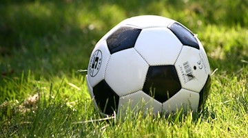 Symbolbild Fußball / pixabay AnnRos