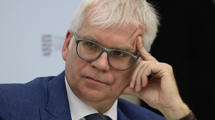 Hartmut Vorjohann, der Finanzminister von Sachsen. Foto: Robert Michael/dpa-Zentralbild/dpa/Archivbild