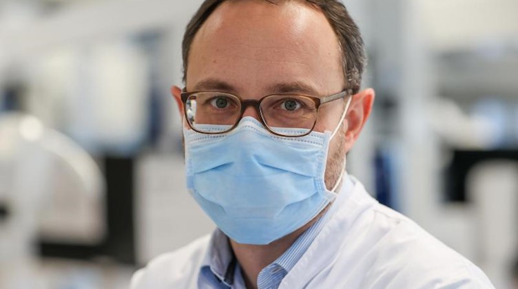 Prof. Dr. Sebastian Hahnel, Studiendekan der Zahnmedizin an der Universität Leipzig. Foto: Jan Woitas/dpa-Zentralbild/dpa/Archivbild