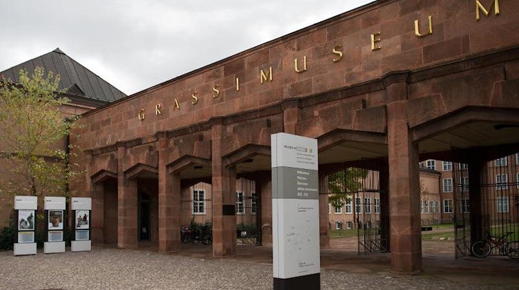 Das Grassi Museum für Angewandte Kunst in Leipzig. Foto: Arno Burgi/dpa-Zentralbild/dpa/Archivbild