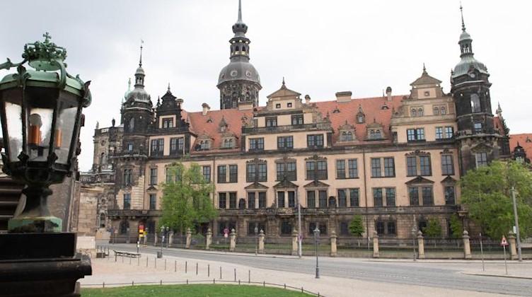 Das Residenzschloss mit dem Historischen Grünen Gewölbe der Staatlichen Kunstsammlungen Dresden (SKD). Foto: Sebastian Kahnert/dpa-Zentralbild/dpa/Archivbild