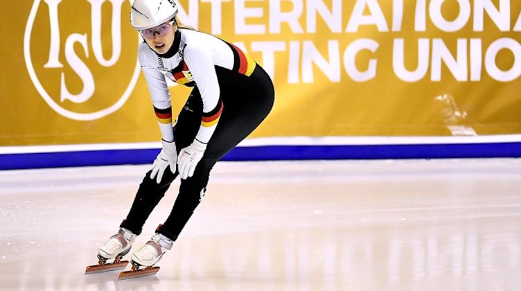 Die Shorttrackerin Anna Seidel aus Deutschland nach dem 1000-m-Viertelfinale. Foto: Adam Warzawa/PAP/dpa/Archivbild