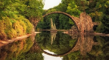 Rakotzbrücke in der Oberlausitz / pixabay herbert2512