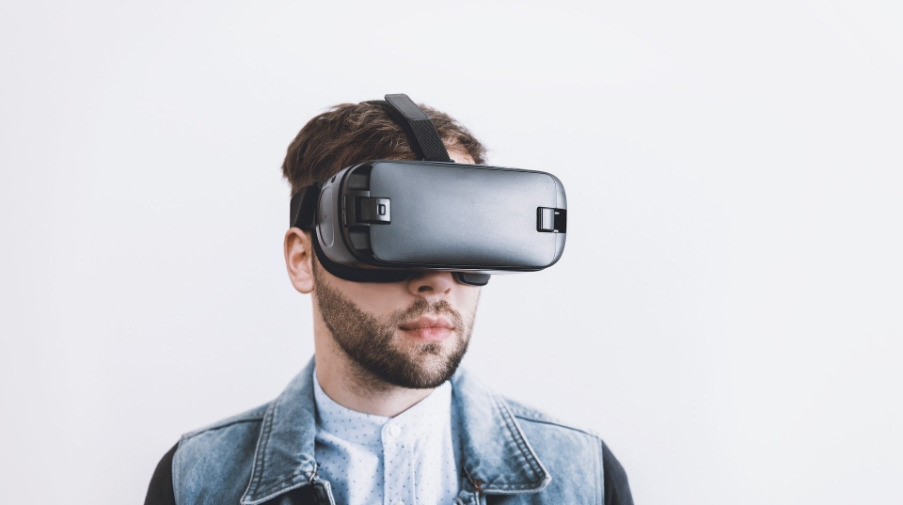 Symbolbild Virtual Reality - VR / pixabay