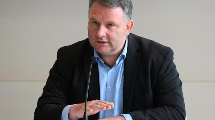 Christian Hartmann (CDU), Fraktionsvorsitzender im Sächsischen Landtag, spricht. Foto: Sebastian Kahnert/dpa-Zentralbild/dpa/Archivbild