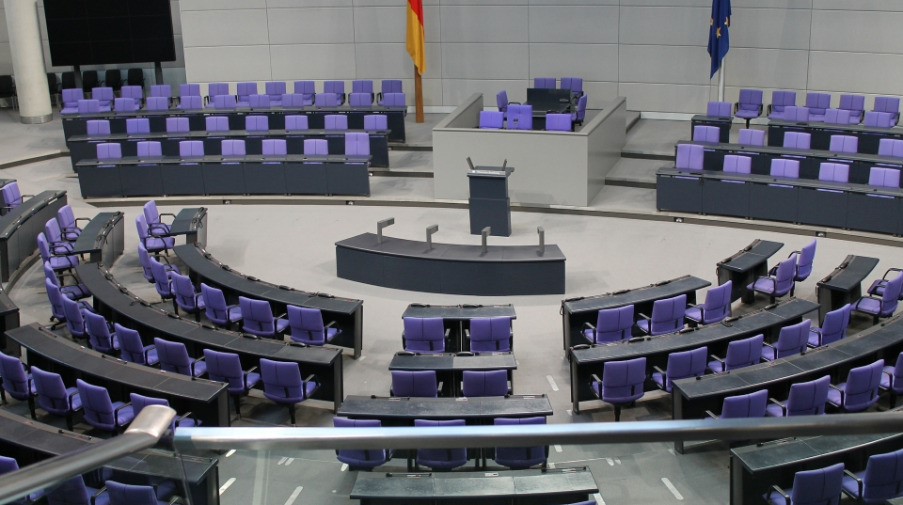 Symbolbild Bundestag Berlin / pixabay clareich