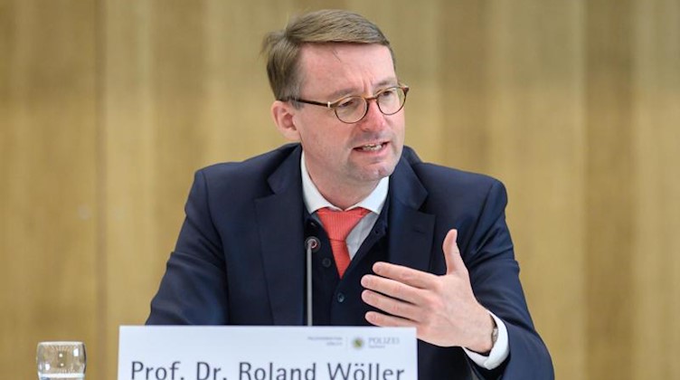 Roland Wöller (CDU), Innenminister von Sachsen. Foto: Robert Michael/dpa-Zentralbild/dpa