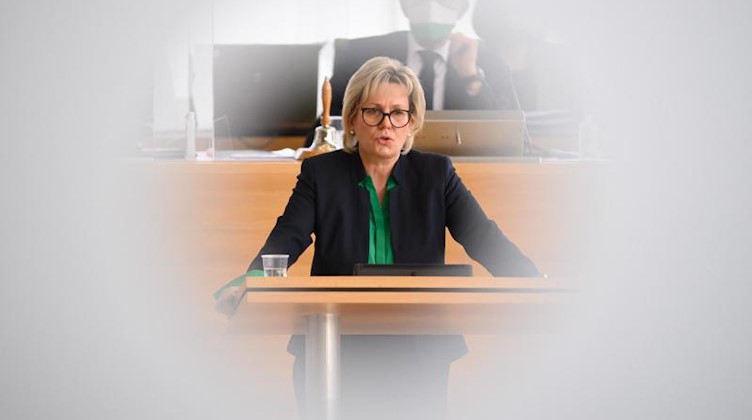 Barbara Klepsch (CDU) spricht während einer Sitzung des Sächsischen Landtages. Foto: Robert Michael/dpa-Zentralbild/dpa/Archivbild
