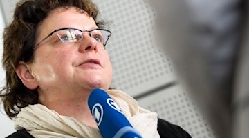 Die Abgeordnete der Partei Die Linke im Sächsischen Landtag, Kerstin Köditz, spricht. Foto: Arno Burgi/dpa-Zentralbild/dpa/Archivbild