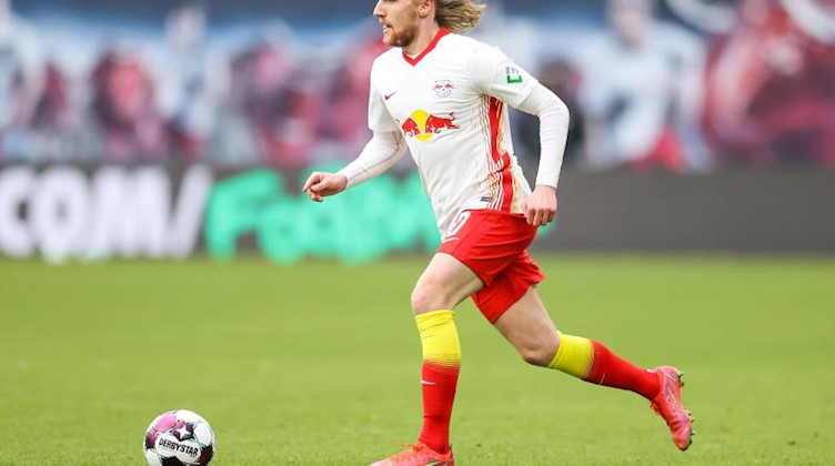 Leipzigs Mittelfeldspieler Emil Forsberg am Ball. Foto: Jan Woitas/dpa-Zentralbild/dpa/Archiv