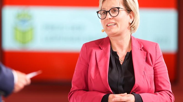 Barbara Klepsch (CDU), Staatsministerin für Kultur und Tourismus von Sachsen, spricht. Foto: Jan Woitas/dpa-Zentralbild/dpa