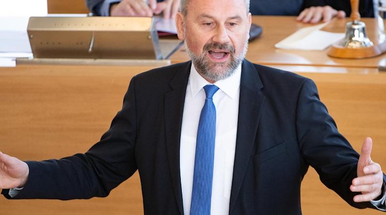 Marko Schiemann (CDU), spricht während einer Sitzung des Sächsischen Landtages. Foto: Monika Skolimowska/dpa-Zentralbild/dpa