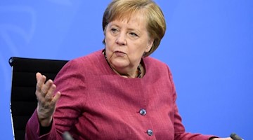 Bundeskanzlerin Angela Merkel (CDU) spricht im Kanzleramt zur Presse. Foto: Annegret Hilse/Reuters/Pool/dpa