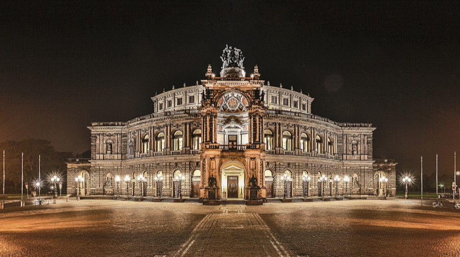 Semperoper in Dresden / pixabay Martin Lutze Fotografie