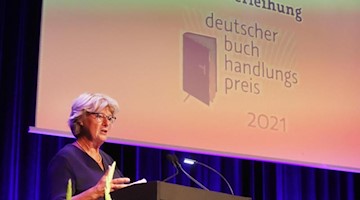 Kulturstaatsministerin Monika Grütters (CDU) bei der Verleihung des Deutschen Buchhandlungspreises. Foto: Bodo Schackow/dpa-Zentralbild/dpa