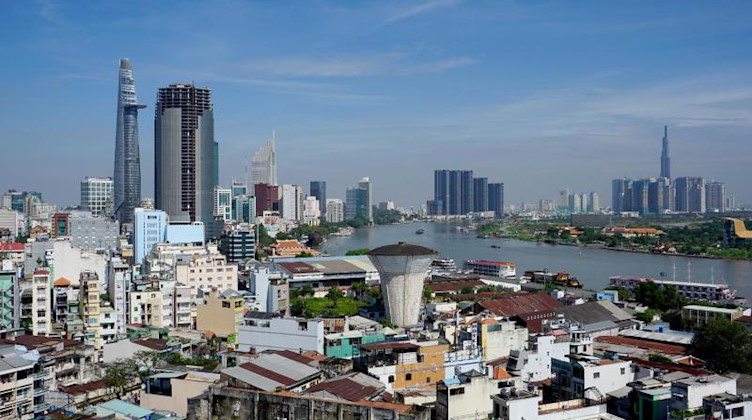 Ho-Chi-Minh-Stadt ist eine der pulsierendsten Metropolen Asiens. Foto: Morten Hübbe/dpa-tmn