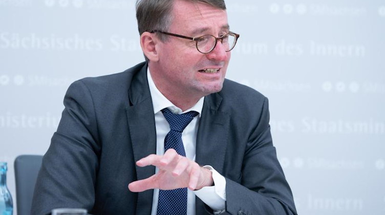 Roland Wöller (CDU) spricht. Foto: Sebastian Kahnert/dpa-Zentralbild/dpa/Archivbild