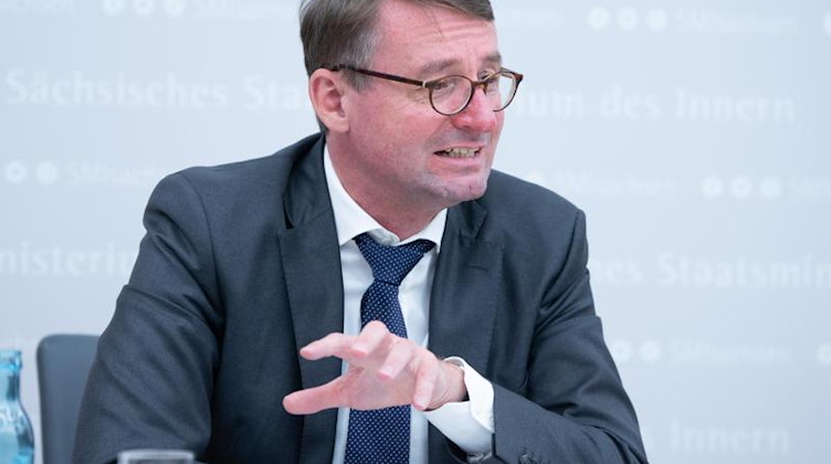 Roland Wöller (CDU) spricht. Foto: Sebastian Kahnert/dpa-Zentralbild/dpa/Archivbild