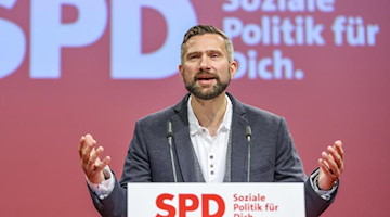 Der Ostbeauftragte der SPD und sächsische Wirtschaftsminister Martin Dulig spriht auf einem SPD-Landesparteitag. Foto: Jan Woitas/dpa-Zentralbild/dpa/Archivbild