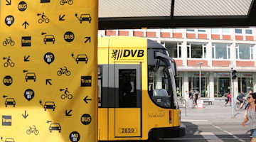 Staßenbahn am Postplatz Dresden (Foto: DVB AG)