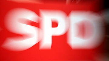 Das Logo der SPD. / Foto: Wolfgang Kumm/dpa/Symbolbild