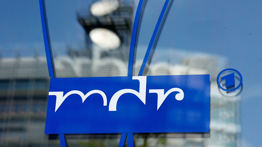 Blick auf das Logo des MDR in Leipzig. / Foto: Peter Endig/dpa-Zentralbild/dpa/Archivbild