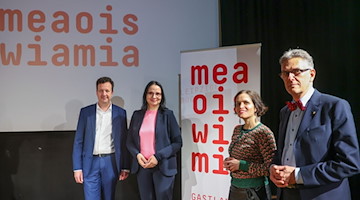 «Mea ois wia mia» ist der Slogan der Leipziger Buchmesse 2023. / Foto: Jan Woitas/dpa-Zentralbild/dpa
