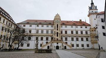 Blick in den Hof von Schloß Hartenfels. / Foto: Sebastian Willnow/dpa/Archivbild