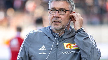 Trainer Urs Fischer von Union Berlin spricht im Interview. / Foto: Andreas Gora/dpa