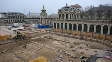 Blick auf die archäologischen Ausgrabungen im Innenhof des Dresdner Zwingers. / Foto: Robert Michael/dpa-Zentralbild/ZB/dpa/Archivbild