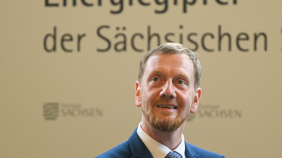 Michael Kretschmer (CDU), Ministerpräsident von Sachsen, vor Beginn des Energiegipfels. / Foto: Robert Michael/dpa