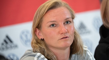 Fußballspielerin Alexandra Popp spielt in der deutschen Nationalmannschaft der Frauen. / Foto: Sebastian Gollnow/dpa/Archivbild