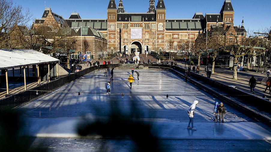 Blick auf das Rijksmuseum in Amsterdam. / Foto: Sem Van Der Wal/ANP/dpa/Archivbild