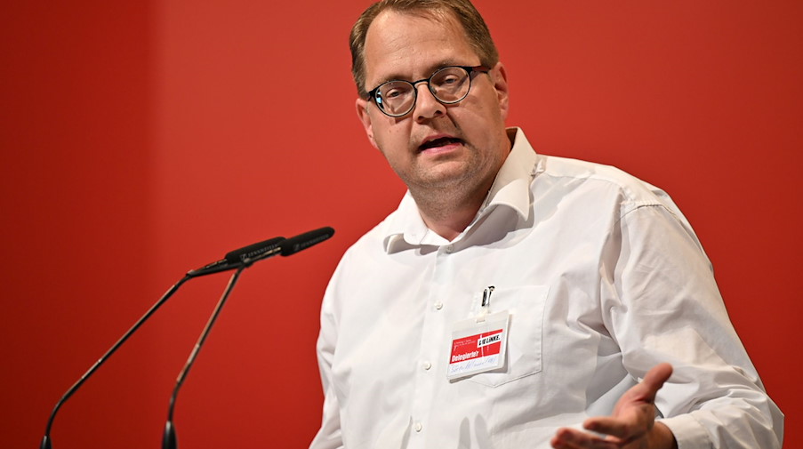 Sören Pellmann (Die Linke) spricht. / Foto: Martin Schutt/dpa/Archivbild