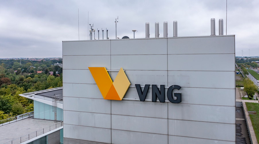 Blick auf die Zentrale der VNG. / Foto: Jan Woitas/dpa/Archivbild