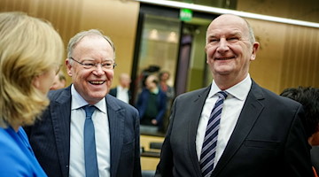 Dietmar Woidke (SPD), Ministerpräsident von Brandenburg, lächelt. / Foto: Kay Nietfeld/dpa