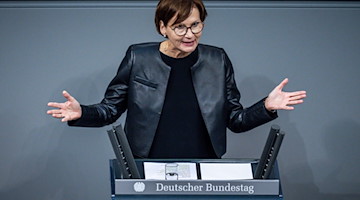Bettina Stark-Watzinger (FDP), Bundesministerin für Bildung, spricht im Deutschen Bundestag. / Foto: Michael Kappeler/dpa/Archiv