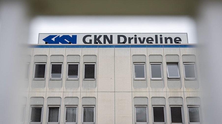 Blick auf den Standort des Gelenkwellenwerks (GKN). / Foto: Hendrik Schmidt/dpa/Archivbild