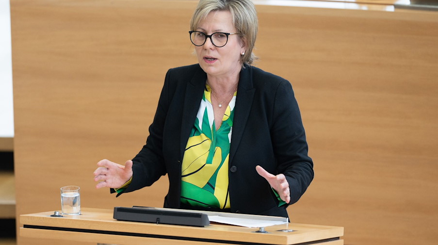 Barbara Klepsch (CDU), Ministerin für Kultur und Tourismus in Sachsen, spricht. / Foto: Sebastian Kahnert/dpa/Archivbild