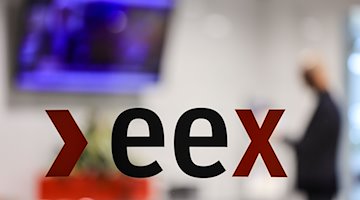 Das Logo der Energiebörse EEX. / Foto: Jan Woitas/dpa