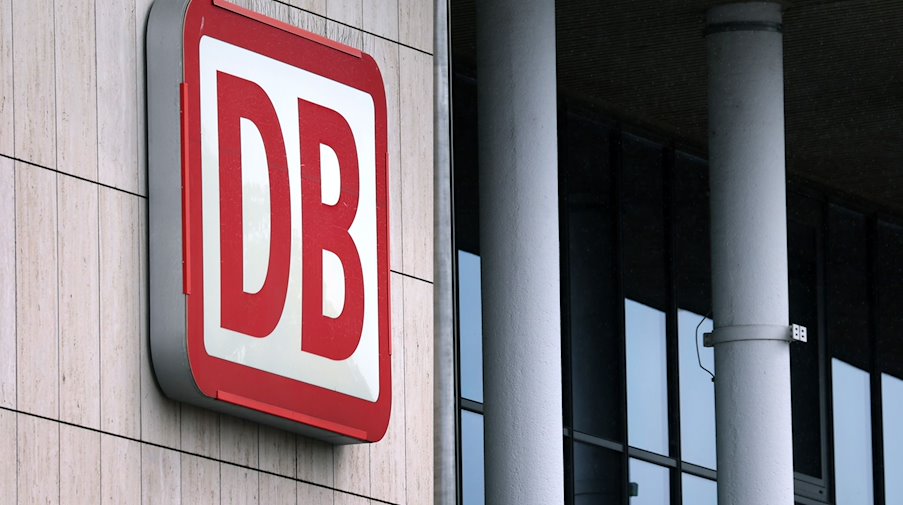 Das Logo der Deutschen Bahn. / Foto: Karl-Josef Hildenbrand/dpa